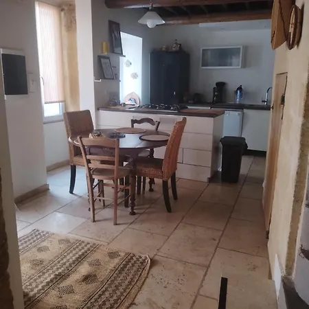 Maison De Village A Deux Pas De La Riviere * Remoulins