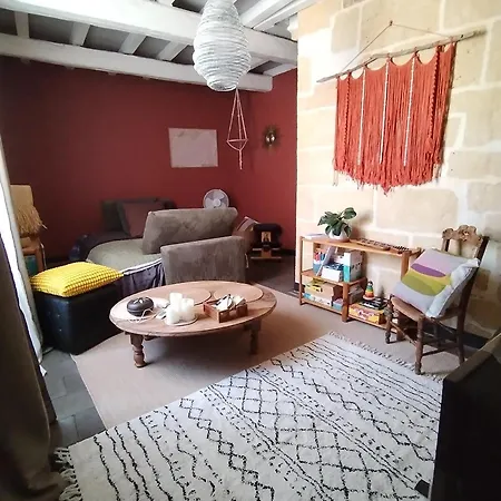 Hébergement de vacances Maison De Village à Deux Pas De La Rivière